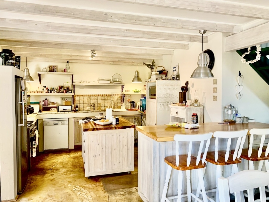 5 Bedroom Property for Sale in Jakkalsfontein Western Cape